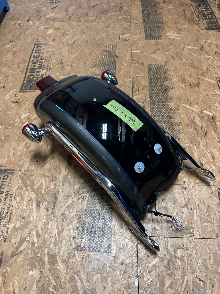 Harley-Davidson Softail Fatboy Rear Fender and Struts