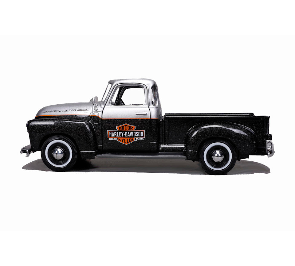 Maisto 1:24 H-D '48 FL Panhead + 1950 Chevrolet 3100 PU